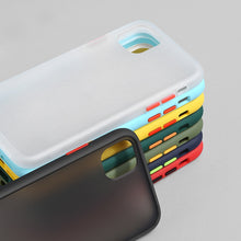 Carregar imagem no visualizador da galeria, Capinhas para iPhone Fosco - Homeless Case