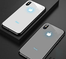 Carregar imagem no visualizador da galeria, Case para iPhone com Led - Homeless Case
