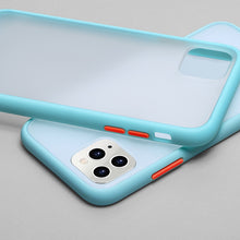 Carregar imagem no visualizador da galeria, Capinhas para iPhone Fosco - Homeless Case
